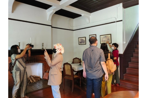 คณะครูและนักเรียนจากโรงเรียนวิทยาศาสตร์จุฬาภรณราชวิทยาลัย สตูล เข้าทัศนศึกษาพิพิธภัณฑ์เรือนโบราณล้านนา มช.