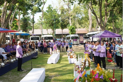 พิธีดำหัวอดีตอธิการบดี อธิการบดี และคณาจารย์ผู้อาวุโสมหาวิทยาลัยเชียงใหม่ เนื่องในประเพณีปีใหม่เมือง (สงกรานต์) ประจำปี 2566