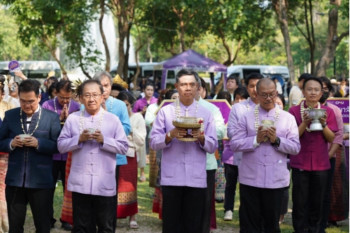 พิธีดำหัวอดีตอธิการบดี อธิการบดี และคณาจารย์ผู้อาวุโสมหาวิทยาลัยเชียงใหม่ เนื่องในประเพณีปีใหม่เมือง (สงกรานต์) ประจำปี 2566