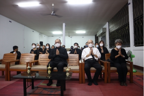 ร่วมเป็นเจ้าภาพในพิธีบำเพ็ญกุศลศพและสวดพระอภิธรรม นางรุจิรา คอทอง อดีตเลขานุการสำนักส่งเสริมศิลปวัฒนธรรมและล้านนาสร้างสรรค์