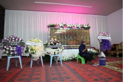 ร่วมเป็นเจ้าภาพในพิธีบำเพ็ญกุศลศพและสวดพระอภิธรรม นางรุจิรา คอทอง อดีตเลขานุการสำนักส่งเสริมศิลปวัฒนธรรมและล้านนาสร้างสรรค์