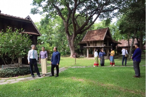 รับมอบเครื่องดนตรีไทย ซอด้วงงาช้าง และอุปกรณ์ดนตรีไทยงาช้าง 