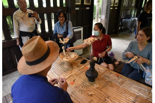 พิพิธภัณฑ์เรือนโบราณล้านนา มช. ให้การต้อนรับคณะกรรมการตรวจประเมินลงพื้นที่ การคัดเลือกรางวัลอุตสาหกรรมท่องเที่ยวไทย The 14th  Thailand Tourism Awards 2023 