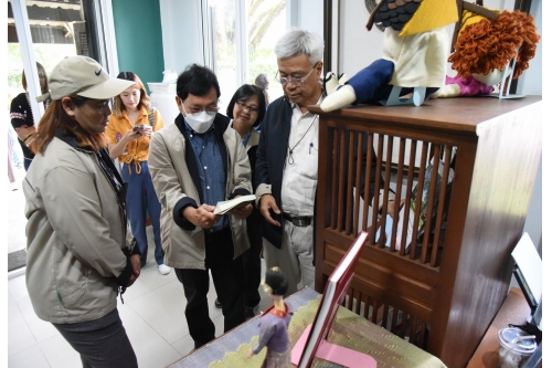 พิพิธภัณฑ์เรือนโบราณล้านนา มช. ให้การต้อนรับคณะกรรมการตรวจประเมินลงพื้นที่ การคัดเลือกรางวัลอุตสาหกรรมท่องเที่ยวไทย The 14th  Thailand Tourism Awards 2023 