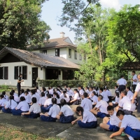 คณะครูและนักเรียนจากโรงเรียนเทพบดินทร์วิทยาเชียงใหม่ เยี่ยมชมพิพิธภัณฑ์เรือนโบราณล้านนา มช.