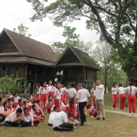 คณะครูและนักเรียนจากโรงเรียนดาราวิทยาลัย เยี่ยมชมพิพิธภัณฑ์เรือนโบราณล้านนา มช.