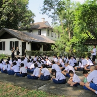 คณะครูและนักเรียนจากโรงเรียนเทพบดินทร์วิทยาเชียงใหม่ เยี่ยมชมพิพิธภัณฑ์เรือนโบราณล้านนา มช.