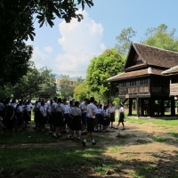 คณะครูและนักเรียนจากโรงเรียนเทพบดินทร์วิทยาเชียงใหม่ เยี่ยมชมพิพิธภัณฑ์เรือนโบราณล้านนา มช.